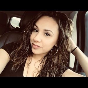 Meet your Posher, Vanessa